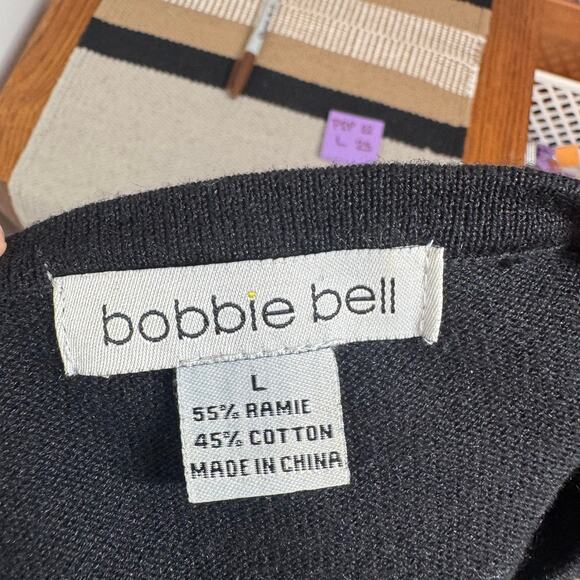 Bobbie Bell Top Size L Black Floral Embroidery Poinsettia Holiday Festive Ramie - Picture 6 of 7